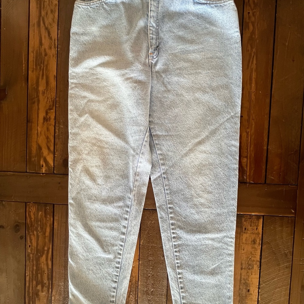 Vintage Native Blue Levi’s Wash Denim Jeans